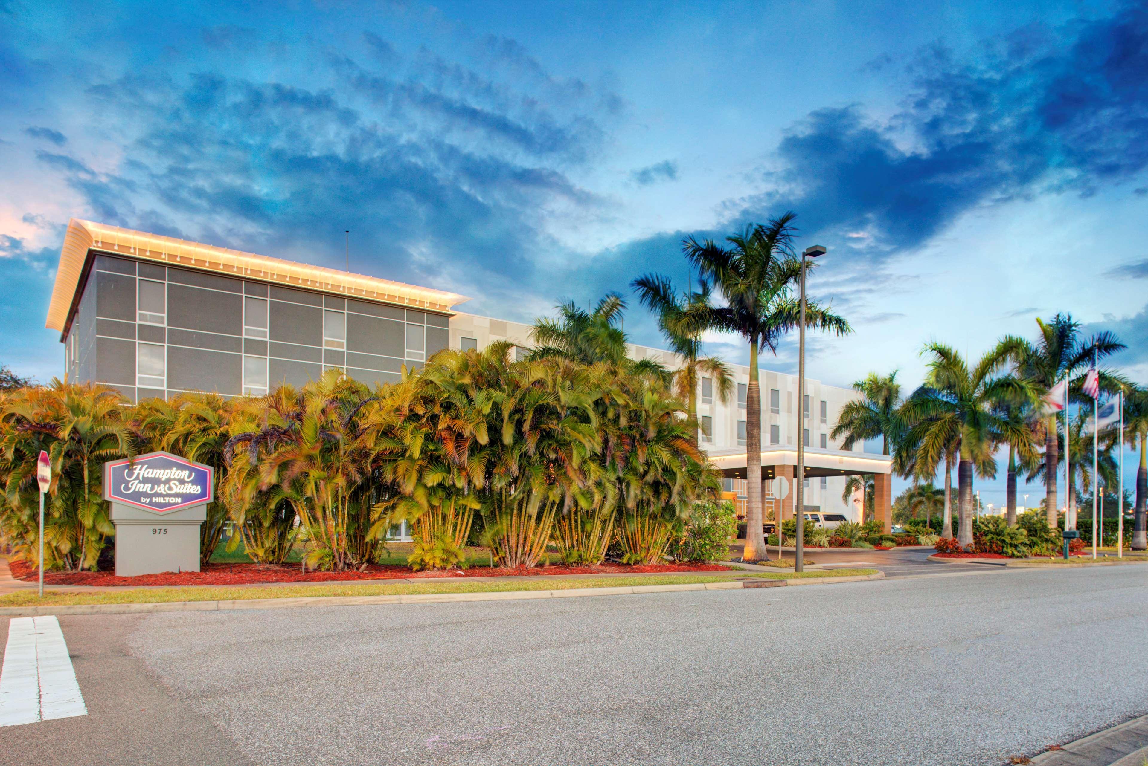 Hampton Inn & Suites Sarasota / Bradenton - Airport Exteriör bild